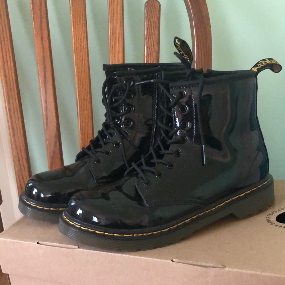 COPY - kids dr. martens 🤍